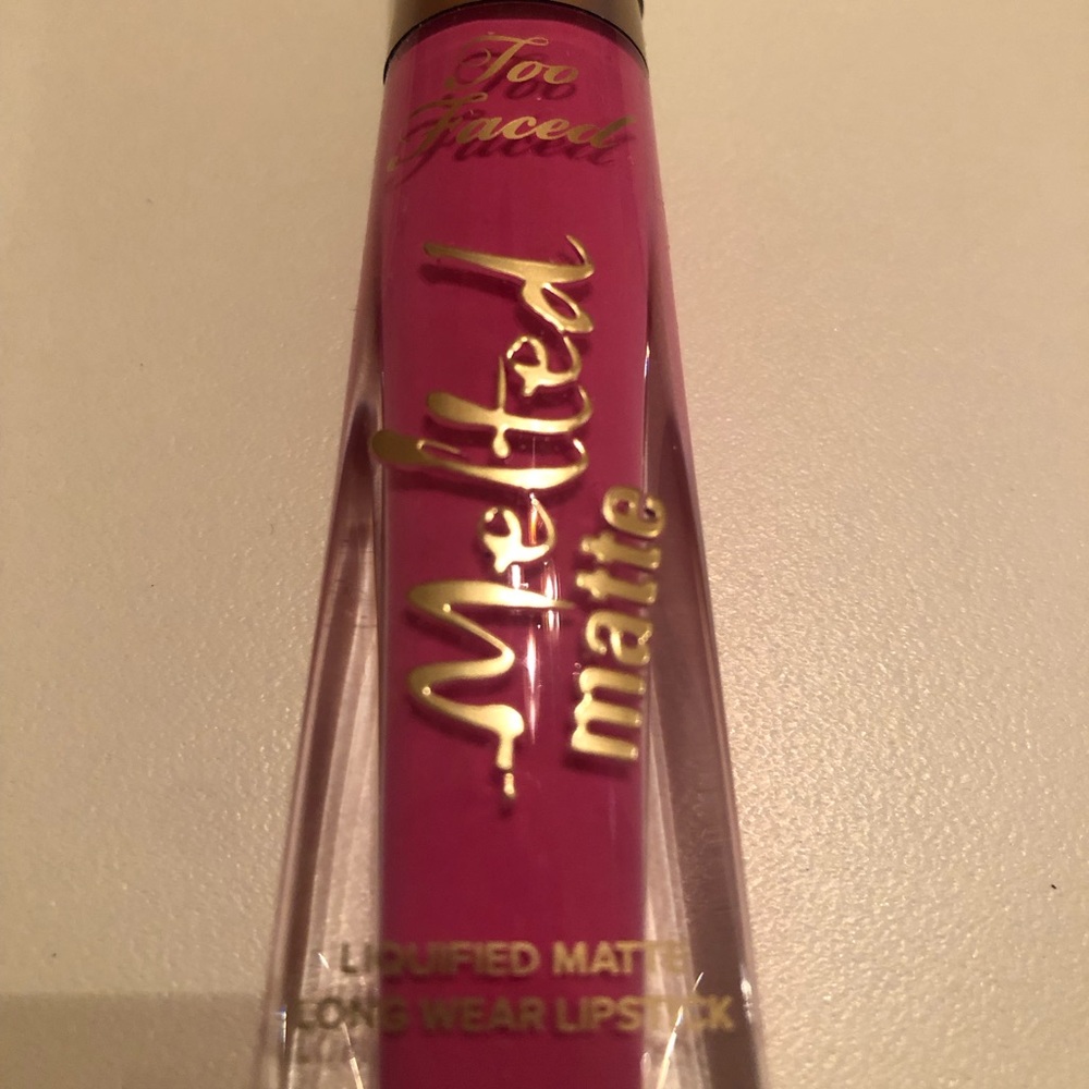 Too Faced Liquid Lipstick~Pink. New without box